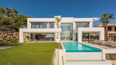 New Luxury villa at La Alqueria, Benahavis
