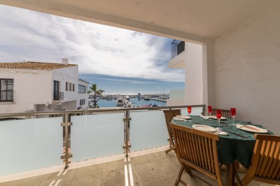 Lovely apartment for sale overlooking Puerto Banus Marina