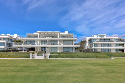 Luxury beachfront apartment for sale at Emare on the New Golden Mile, Estepona