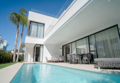 New build 4 bedroom luxury villas close to the beach at Rio Verde, Marbella