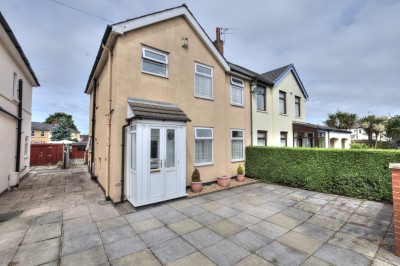 Bailey Drive, Bootle, semi detached house, 3 bedrooms, driveway parking, good size rear garden.