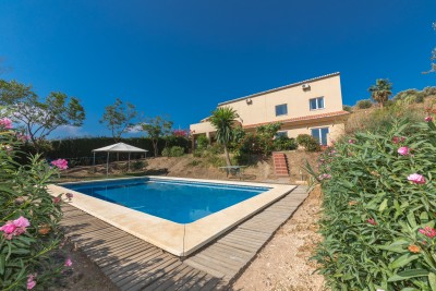 4/5 bedroom county villa/finca for sale near to Mijas Golf and Fuengirola