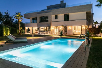 829158 - Apartment For sale in Golden Mile, Marbella, Málaga, Spain