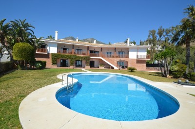 701006 - Villa For sale in Benalmádena, Málaga, Spain