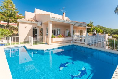 799009 - Villa For sale in Estepona, Málaga, Spain