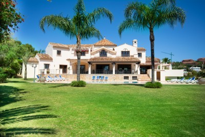 830251 - Villa For sale in Cancelada, Estepona, Málaga, Spain