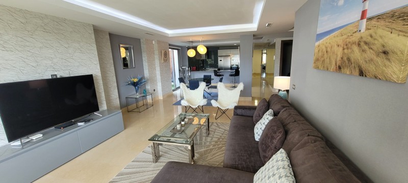 Modern apartment for sale in Arrayanes Golf 7