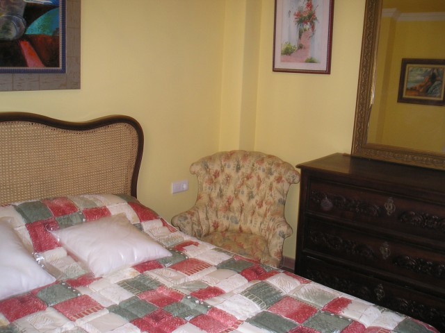 bedroom1 
