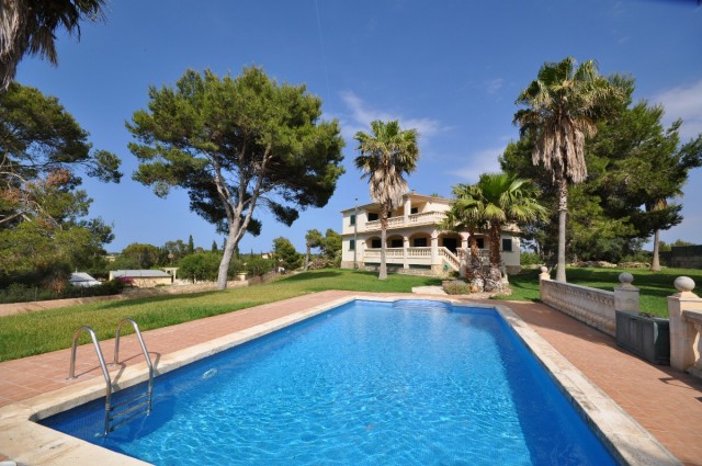 MUR5837RM Great country property with loads of terrace space not far from the Playa de Muro beach