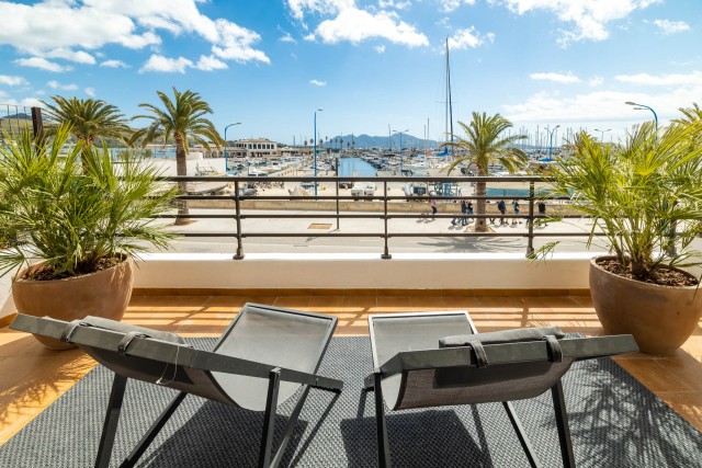 PTP11368 Spacious front line apartment overlooking the marina in Puerto Pollensa