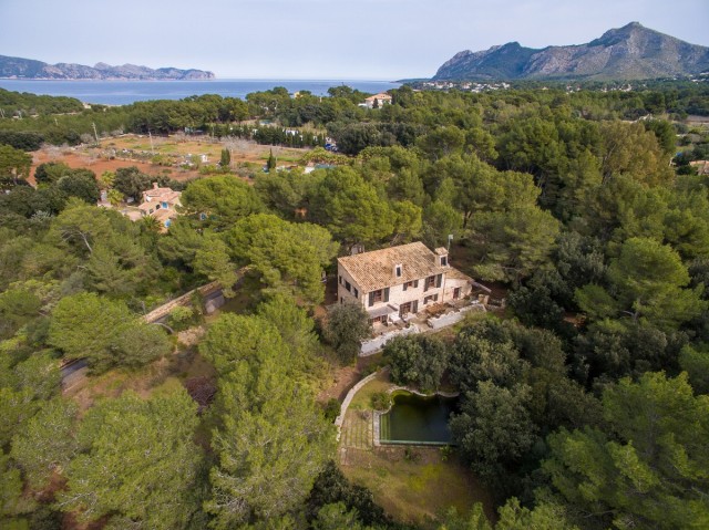 BON40080POL5 Sensational stone-clad country villa for sale, tucked away in a private area of Mallorca North