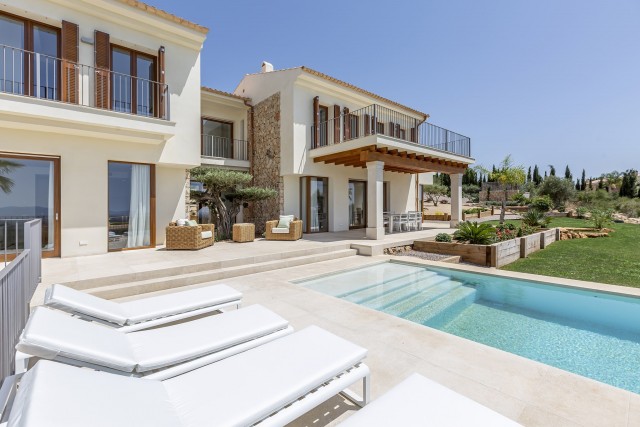 SWOPAL5107B Newly build luxury villa in a prestigious area near Palma