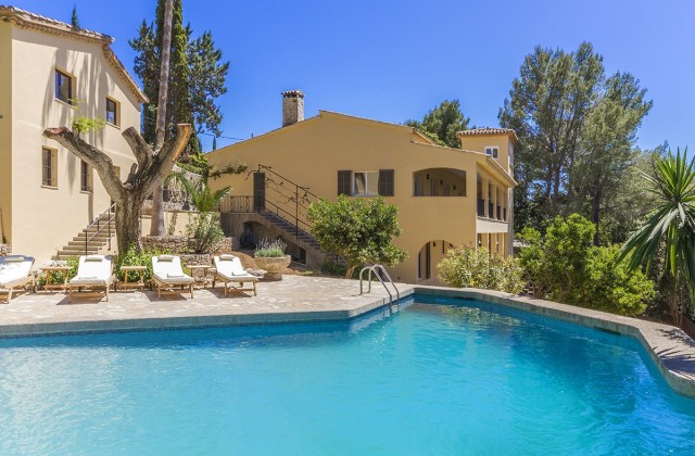 Spacious villa, reformed to a high standard, in a private and tranquil location near Pollensa
