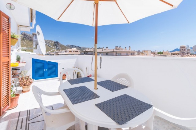 Attractive apartment on 2 levels in a central location near the main square in Puerto Pollensa
