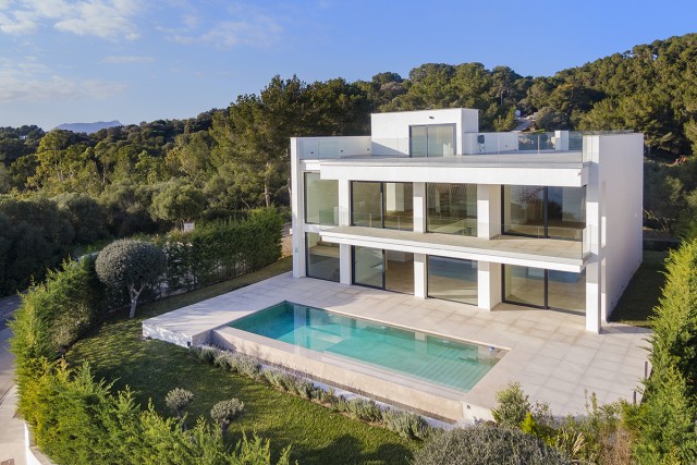ALC40359ETV Ultra-modern villa with pool and spectacular views over Alcúdia bay in Alcanada