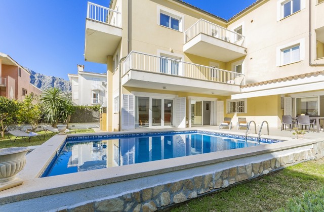 Wonderful apartment with private pool close to the Pine Walk in Puerto Pollensa