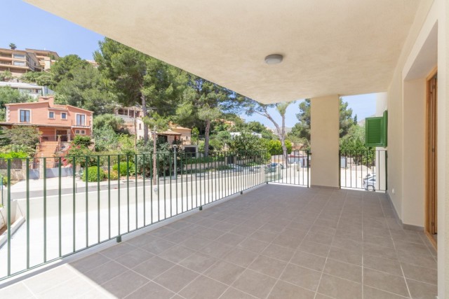 Recently finished modern apartment with community pool in Puerto Pollensa