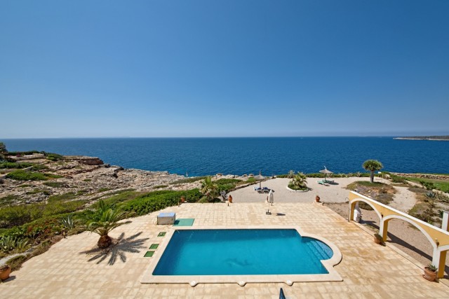 Seven bedroom super sea front villa with four independent accommodations in Cala Pi