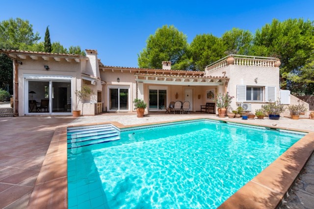 BON40449 Charming Mediterranean villa just a few metres from the sea in Bon Aire, Alcudia