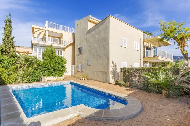 Delightful 3 bedroom apartment within metres of the Pine Walk and beach in Puerto Pollensa