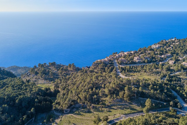 VAL0480 75,000 m2 of land with dramatic mountain and sea views in Valldemossa