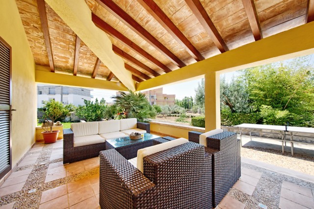 Villa for sale in a prime location, walking distance from the beach in Puerto Pollensa