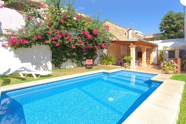 Lovely reformed town house with pool in a quiet street in Pollensa