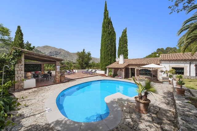 POL5324POL4ETV Traditional Mallorcan country home in walking distance to Pollensa town