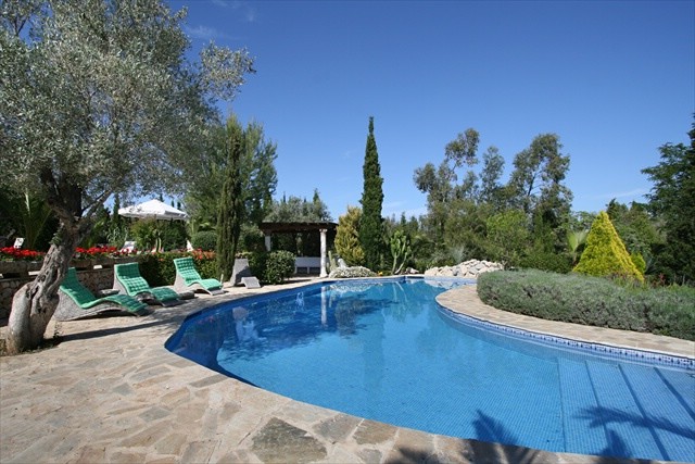 POL5604ETV Superb finca with guest cottage, pool and a large garden near the Pollença golf course
