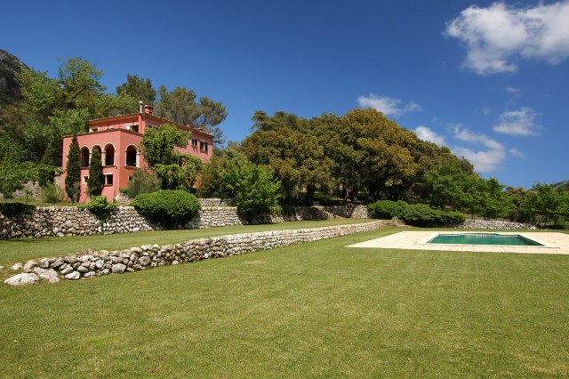 ORI5708POL5 Traditional Mallorcan manor house situated in the magnificent landscape surrounding Orient