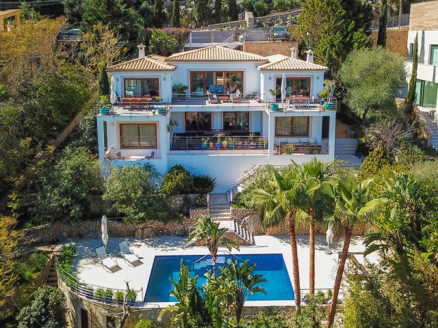 PTP4220PTP Glamorous luxury villa and fabulous sea views in Puerto Pollensa