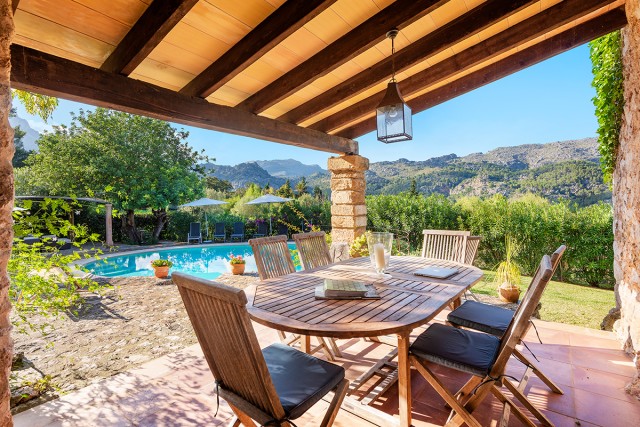 POL5814RM Outstanding country house with rental license and views of the mountains near Pollensa