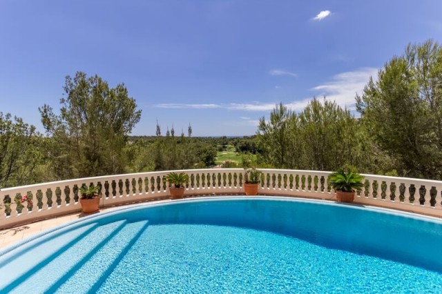 Stunning villa for sale in Bendinat with a wonderful private pool area