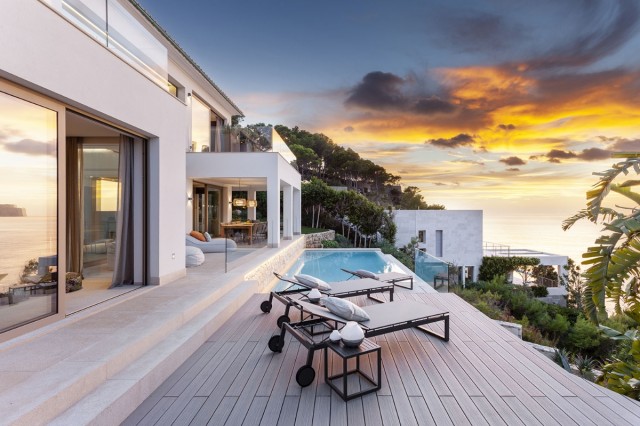 Villa with a specatcular view over the bay of Santa Ponsa