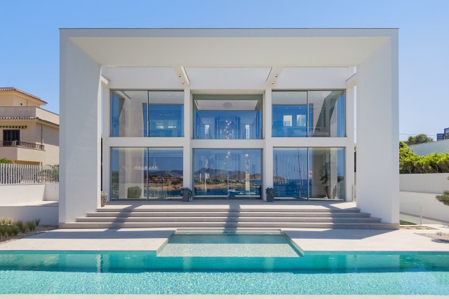 SWOTOR40006 Luxurious villa with stunning views of the sea and marina in Port Adriano