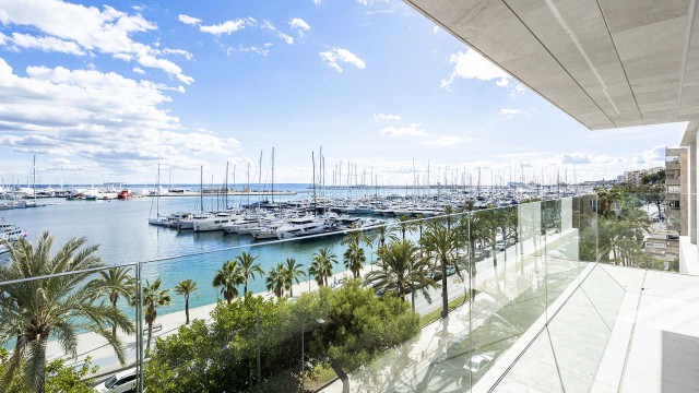 SWOPAL10099BPO Luxury seafront apartment overlooking Palma´s famous Paseo Marítimo