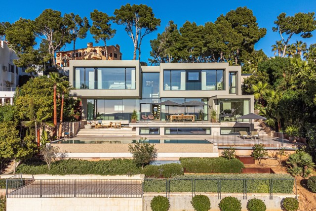 Contemporary hilltop villa with luxury amenities and sea views in Costa d´en Blanes