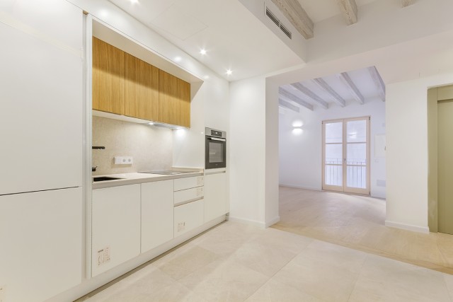 SWOPAL10343 Modernised 2 bedroom apartment in the centre of Palma Old Town