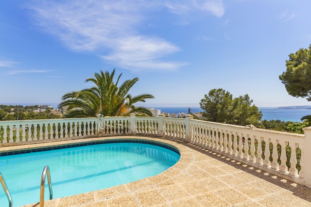 Detached villa with swimming pool and incredible views in Costa d´en Blanes