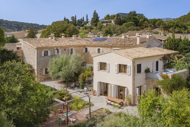 LLO20529ETV Spectacular country home with hotel license at the foot of the Tramuntana mountains