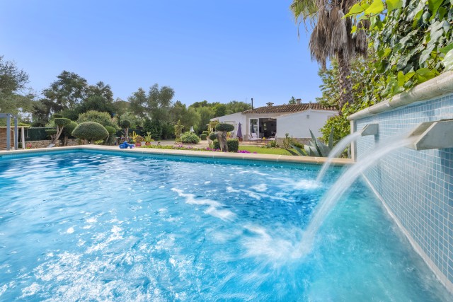 Lovely villa with pool in a residential area near Pollensa