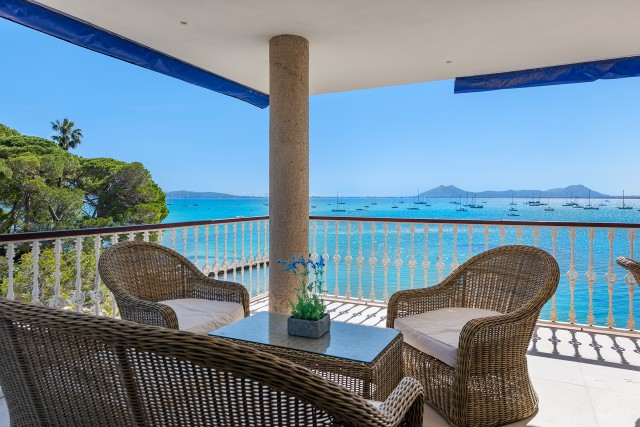 PTP11941BPO Contemporary seafront apartment with incredible coastal views in Puerto Pollensa
