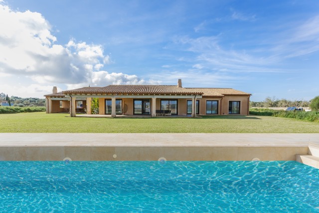 SWOSAN5218 Deluxe country finca with pool, built to the highest standards in Santanyí