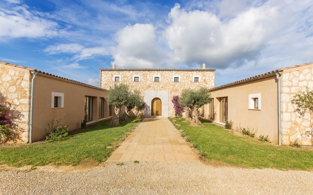 Country finca with swimming pool and panoramic views in Santanyí