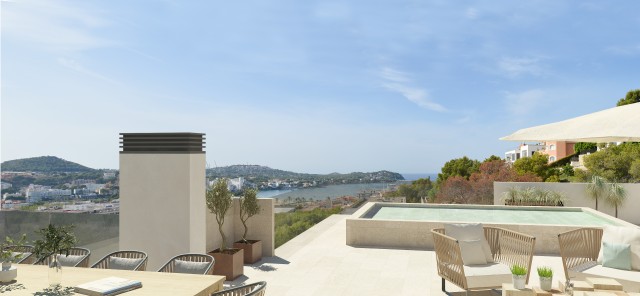 Penthouse apartment with sea views, private pool and garden in Santa Ponsa