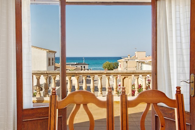 Sea view villa with holiday rental license in Son Serra de Marina
