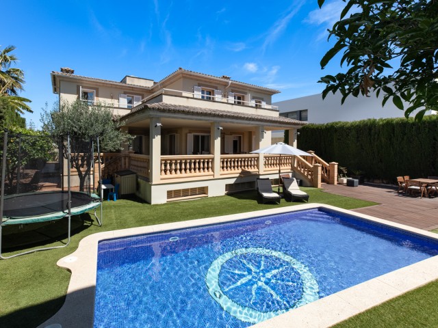 SWOPAL40766PAL2 Mediterranean villa with pool and basement level in Palma
