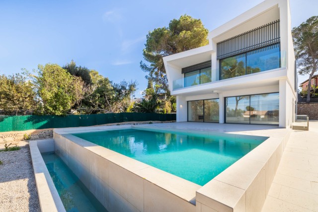 Premium second line villa with pool and luxury finishes in Son Verí Nou, Llucmajor