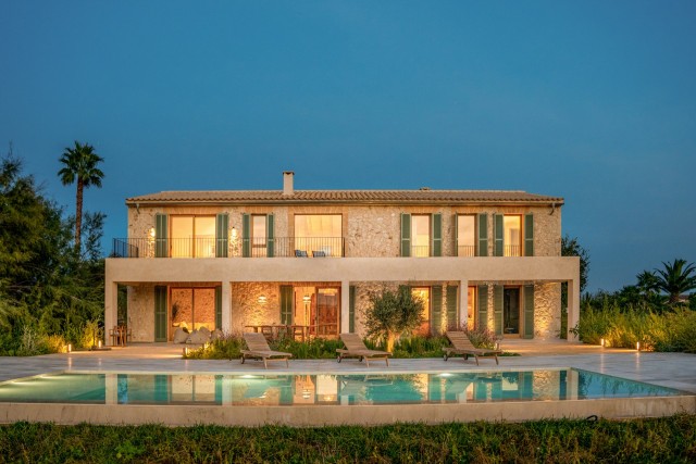 POL52944ETV Spacious and luxurious country villa with rental license and heated pool between Pollensa and Alcudia