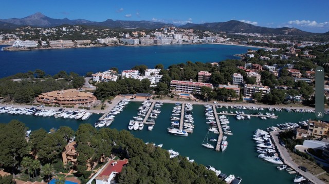 Unmissable corner plot with panoramic views for sale metres from Santa Ponsa yacht club